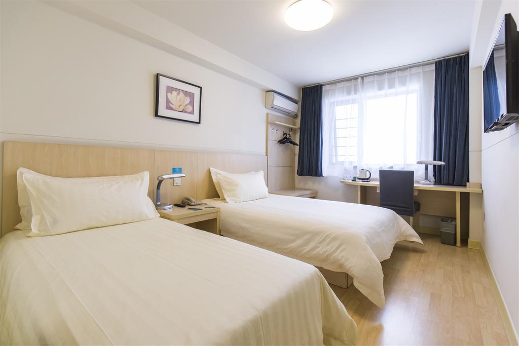 Jinjiang Inn Wuxi Huishan District Government Wanda Plaza Bagian luar foto